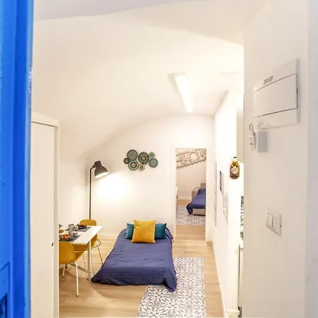 Апартаменты Guesthost - La Casetta Lovely In Vecchia *